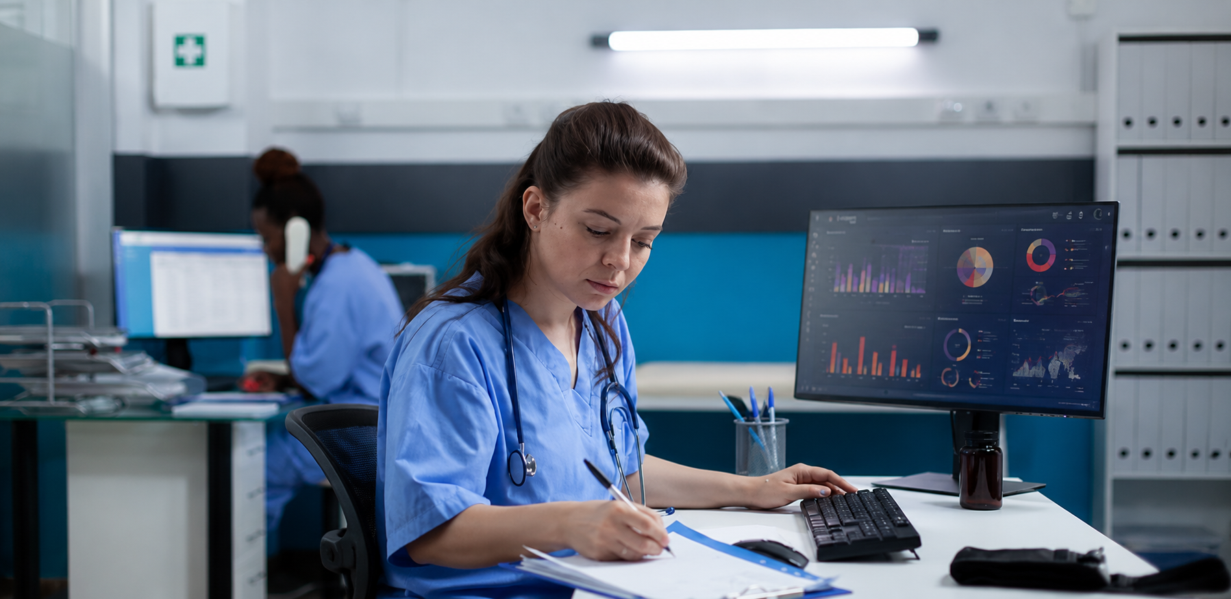 Comparing healthcare data visualization tools for clinical insights